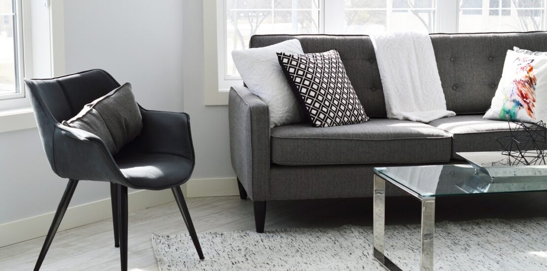 Como limpar o sofá em casa? Confira recomendações! | Sofá Center